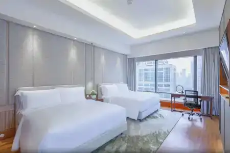 The Ritz-Carlton Jakarta, Mega Kuningan - 13