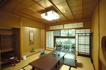 Momoyama - 21