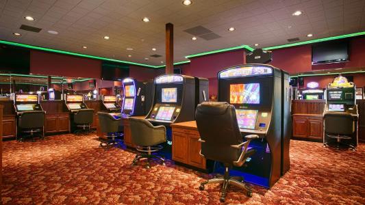 Best Western Plus Grantree Inn - 24