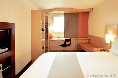 ibis Marseille Timone - 3