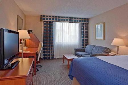Holiday Inn Macleod Trail South - 41
