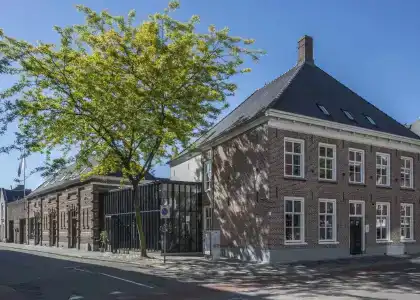 Kazerne - 0