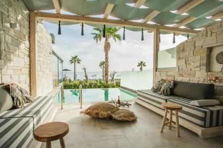 Blue Carpet Luxury Suites - 248