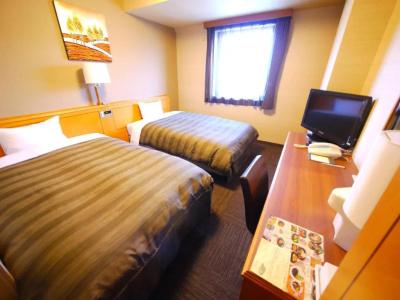 Route-Inn Shin-Shirakawa Eki Higashi - 27