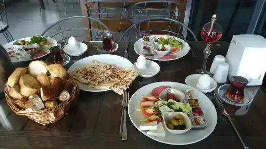 Barış Suite - 3