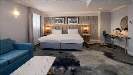 London Chigwell Prince Regent, BW Signature Collection - 64