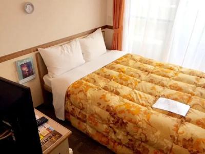 Toyoko Inn Yokohama Nishi-guchi - 15