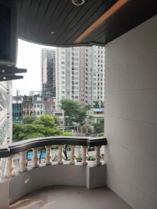 Boss Mansion - 330