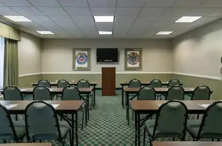Hampton Inn Eugene - 19