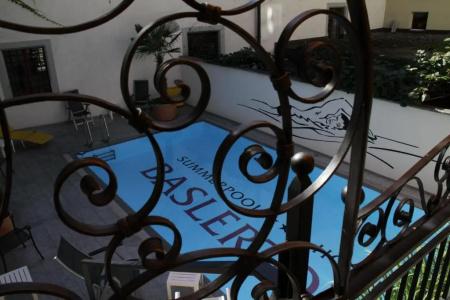 Roesli Guest House - 12