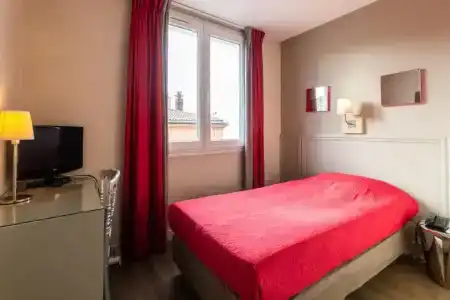 Hôtel de France - 99