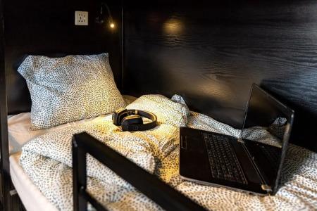 Bee Hostel - 13