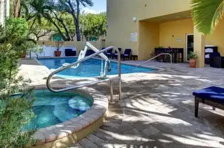 Hampton Inn Miami-Coconut Grove/Coral Gables - 12