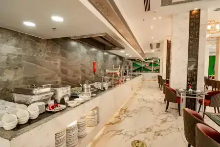 Sphinx Aqua Park Beach Resort - 41