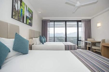 Rydges Esplanade - 117