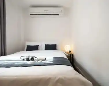 Warm Window Silom - 63