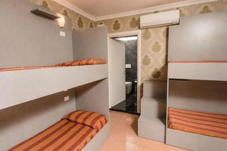 Hostel Beautiful - 12