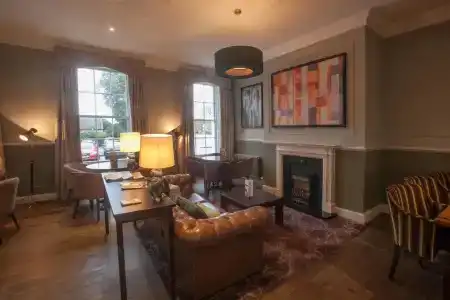 London Chigwell Prince Regent, BW Signature Collection - 46