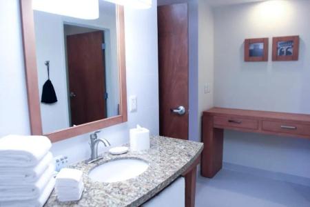 Hampton by Hilton Guadalajara Expo - 52