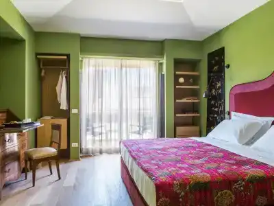 Rarity Suites - 108