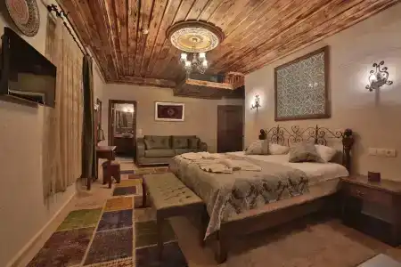 Caravanserai Inn - 173