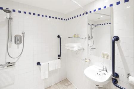 Hilton Garden Inn Bristol City Centre - 75