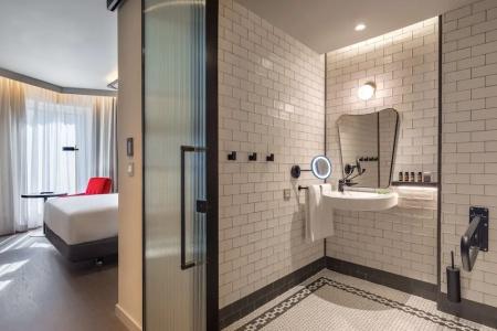 Canopy by Hilton Madrid Castellana - 36