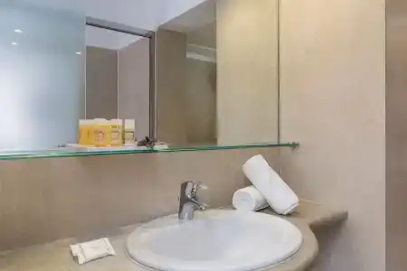 Best Western Plus Plaza - 39