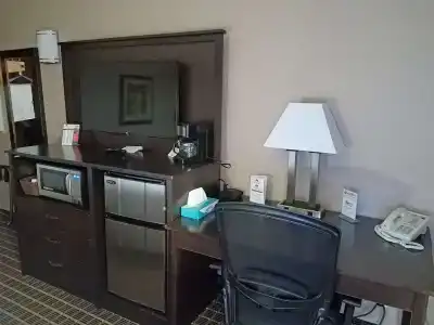 Americas Best Value Inn and Suites - 36