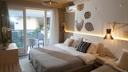 Sun By En Vie Beach - 15