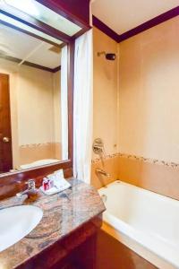 Oyo 389 Sira Boutique Residence - 7