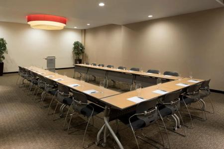 Four Points by Sheraton - 19