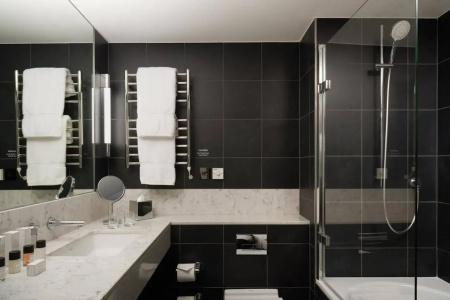 The Resident Soho - 9