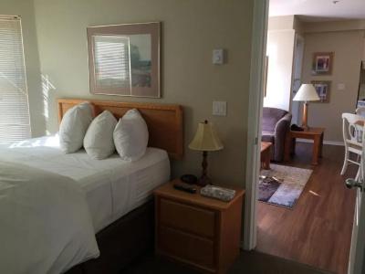 Times Square Suites - 67