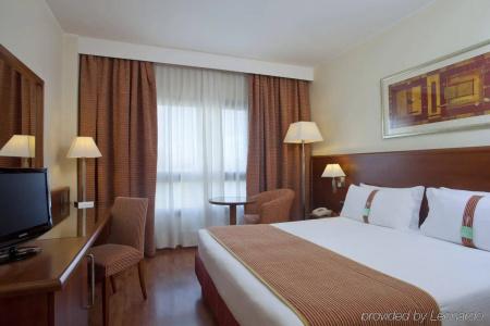 Holiday Inn Cagliari, An Ihg - 6