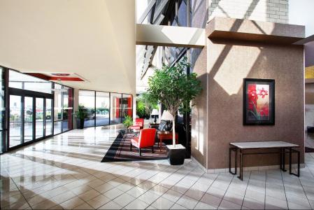 Four Points by Sheraton - 14