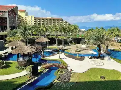 Crowne Plaza Danang - 39