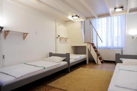Maverick Hostel & Ensuites - 18
