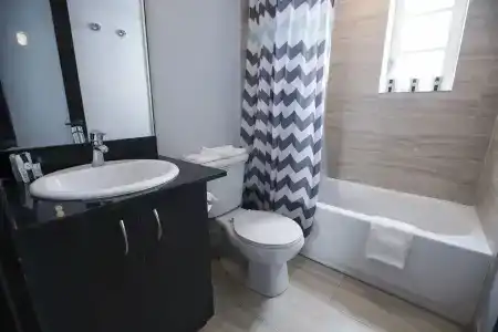 Lincoln Arms Suites - 6