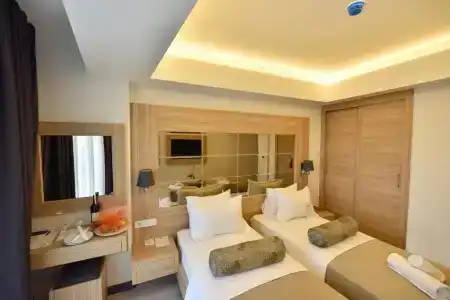Alesta Midtown Apart - 20