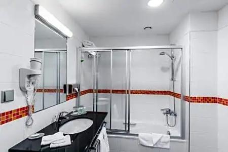 Courtyard by Marriott Pilsen - 89