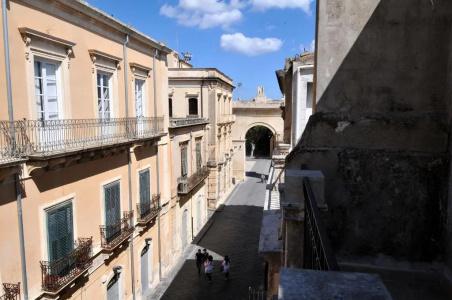 Porta Reale - 98