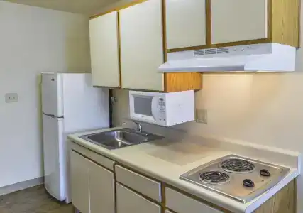 WoodSpring Suites Houston I-45 Airtex - 10