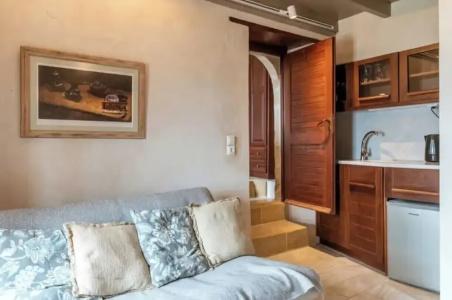 Goulas Traditional Guesthouse - 96