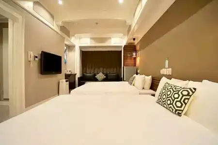 88 Shinsaibashi - 63