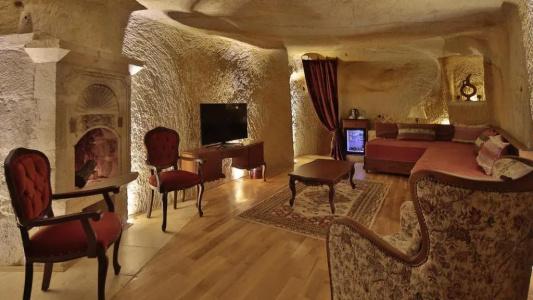 Golden Cave Suites - 172