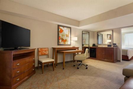 Embassy Suites by Hilton - 5