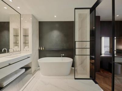 Kozmo Suites & Spa - The Leadings of the World - 76