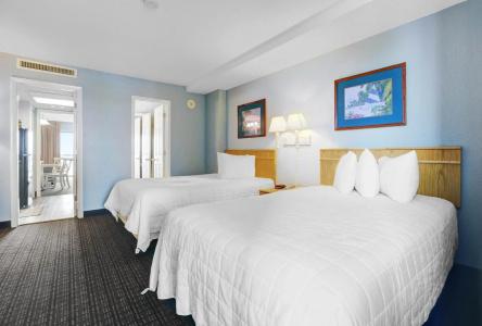 North Shore Oceanfront Resort - 0