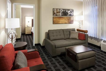 TownePlace Suites by Marriott West - 8